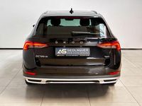 Gebraucht Skoda Octavia Scout 4x4 200 PS (147 kW) 2023 Schwarzmagic perleffekt Kombi