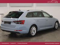 Gebraucht Skoda Superb 200 PS (147 kW) 2022 Patina grau Kombi