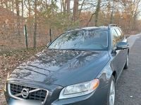 Gebraucht Volvo V70 136 PS (100 kW) 2012 Schwarz Kombi