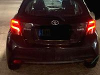 Gebraucht Toyota Yaris 90 PS (66 kW) 2015 Schwarz Limousine