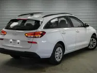 Neu Hyundai i30 99 PS (72 kW) 2026 Atlas white uni () Kombi