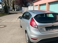 Gebraucht Ford Fiesta 86 PS (63 kW) 2013 Silber Kleinwagen