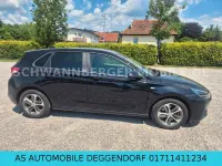 Gebraucht Hyundai i30 Intro Edition 159 PS (116 kW) 2021 Schwarz Limousine