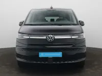 Second-hand VW Multivan Style 150 CP (110 kW) 2025 Negru Monovolum