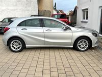 Gebraucht Mercedes A180 Style 122 PS (89 kW) 2017 Silber Kleinwagen