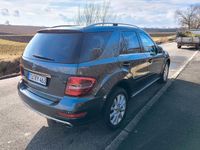 Gebraucht Mercedes ML300 204 PS (150 kW) 2011 Grau SUV