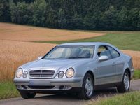 Gebraucht Mercedes CLK320 218 PS (160 kW) 1998 Silber Coupé
