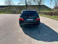 Gebraucht BMW 520 163 PS (119 kW) 2009 Schwarz Kombi