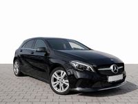 Gebraucht Mercedes A180 122 PS (89 kW) 2016 Schwarz Limousine