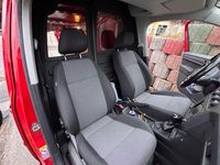 Second-hand VW Caddy Maxi 102 CP (75 kW) 2019 Roșu Monovolum