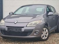 Gebraucht Renault Mégane III Expression 101 PS (74 kW) 2009 Grau cassiopee Kleinwagen