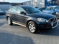 Gebraucht Volvo XC60 Momentum 175 PS (128 kW) 2009 Grau SUV