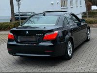 Gebraucht BMW 525 197 PS (144 kW) 2009 Schwarz Limousine