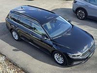 Gebraucht VW Passat 150 PS (110 kW) 2023 Schwarz Kombi
