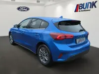 Gebraucht Ford Focus Titanium 125 PS (91 kW) 2024 Desert island blue m Limousine
