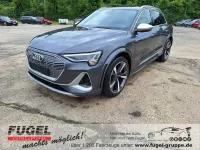 Gebraucht Audi e-tron Ambiente 369 kW (503 PS) 2022 Daytonagrau perleffekt SUV