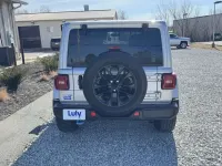 Gebraucht Jeep Wrangler Sahara 381 PS (280 kW) 2023 Silber SUV