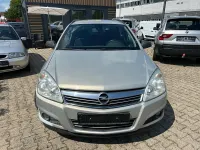Gebraucht Opel Astra Edition 105 PS (77 kW) 2007 Gold Kombi