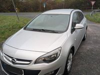 Gebraucht Opel Astra 110 PS (80 kW) 2015 Silber Kombi