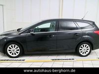 Gebraucht Ford Focus Titanium 125 PS (91 kW) 2017 Schwarz Kombi