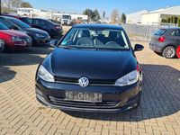 Gebraucht VW Golf VII Trendline 110 PS (80 kW) 2016 Schwarz Kleinwagen
