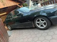 Gebraucht BMW 523 170 PS (125 kW) 2000 Schwarz Limousine