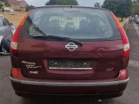Gebraucht Nissan Almera Tino 114 PS (83 kW) 2003 Rot Van / Kleinbus