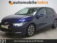 Używany VW Golf VIII Active 150 KM (110 kW) 2022 Niebieski Sedan/Limuzyna