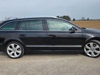 Gebraucht Skoda Superb Elegance 200 PS (147 kW) 2011 Schwarz Kombi