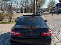 Gebraucht Mercedes E500 388 PS (285 kW) 2009 Schwarz Coupé