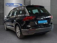 Gebraucht VW Tiguan Active 150 PS (110 kW) 2022 (schwarz) deep black perleffekt SUV