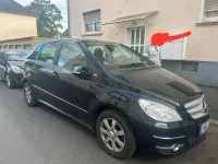 Gebraucht Mercedes B180 116 PS (85 kW) 2010 Schwarz Van / Kleinbus