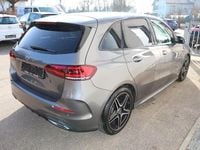 Gebraucht Mercedes B200 AMG line 163 PS (119 kW) 2019 Grau Kleinwagen