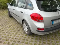 Gebraucht Renault Clio 78 PS (57 kW) 2013 Grau Kombi