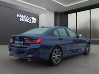 Gebraucht BMW 330e Sport Line 292 PS (214 kW) 2022 Blau / phytonicblau (metallic) Limousine
