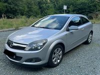 Gebraucht Opel Astra GTC 140 PS (102 kW) 2007 Silber Coupé