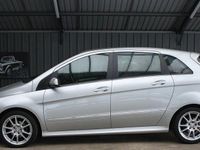 Gebraucht Mercedes B170 116 PS (85 kW) 2009 Silber Van / Kleinbus