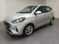 Gebraucht Hyundai i10 Trend 67 PS (49 kW) 2023 Silber Kleinwagen