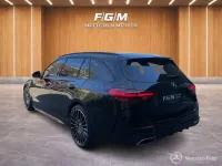 Gebraucht Mercedes C300 Night 265 PS (194 kW) 2024 Metalliclack obsidianschwarz m Kombi