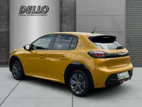 Gebraucht Peugeot e-208 Allure 100 kW (136 PS) 2023 Gelb Kleinwagen