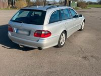Gebraucht Mercedes E280 190 PS (139 kW) 2008 Silber Kombi