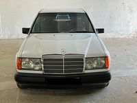 Gebraucht Mercedes 200 105 PS (77 kW) 1988 Weiß Limousine