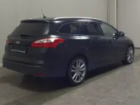 Gebraucht Ford Focus Trend 125 PS (91 kW) 2011 Panther schwarz metallic Kombi
