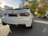 Gebraucht BMW 320 180 PS (132 kW) 2018 Weiß Limousine