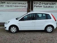 Gebraucht Ford Fiesta Style 68 PS (50 kW) 2007 Frostweiß Kleinwagen