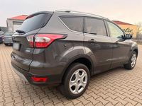 Gebraucht Ford Kuga 120 PS (88 kW) 2018 Grau SUV