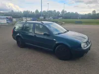 Używany VW Golf IV 101 KM (74 kW) 2006 Zielony Kombi
