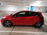 Gebraucht Renault Clio IV Trophy 220 PS (161 kW) 2015 Rot Kleinwagen