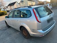 Gebraucht Ford Focus 101 PS (74 kW) 2011 Silber Kombi