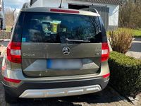 Gebraucht Skoda Yeti 2015 Gold SUV